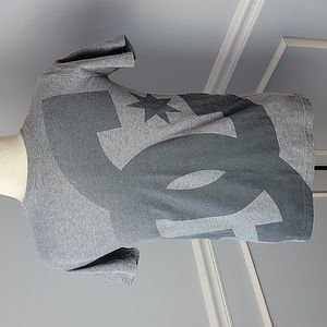 DC Youth Two Tone Gray Graphic Short Sleeve T-Shirt M 10/12 ***3 for $20 item***